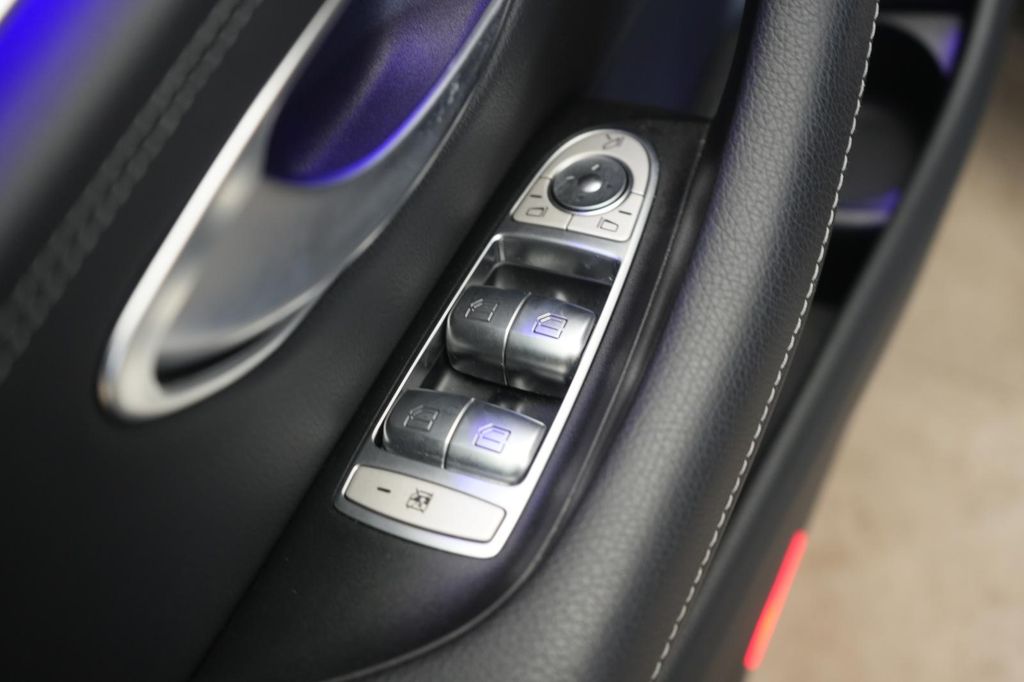 Mercedes-Benz E 300 2023