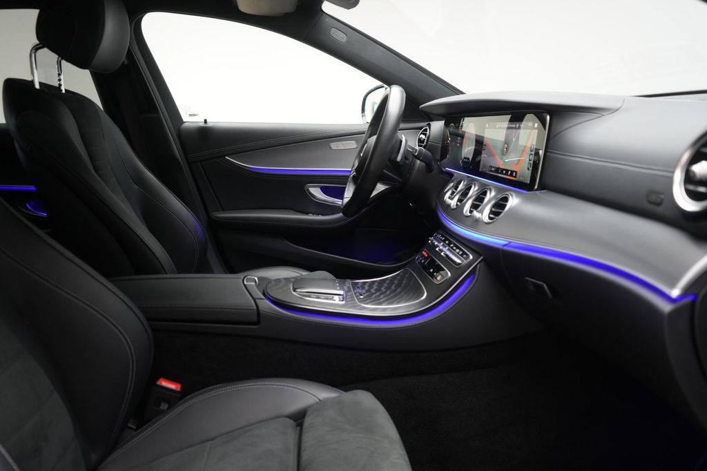 Mercedes-Benz E 300 2023