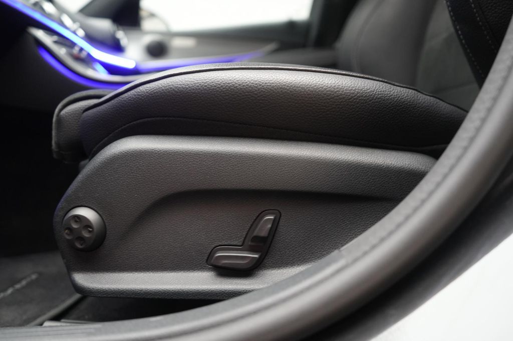 Mercedes-Benz E 300 2023