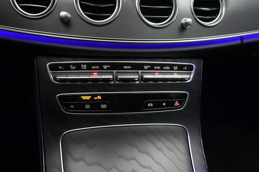 Mercedes-Benz E 300 2023