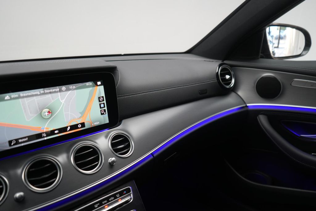 Mercedes-Benz E 300 2023