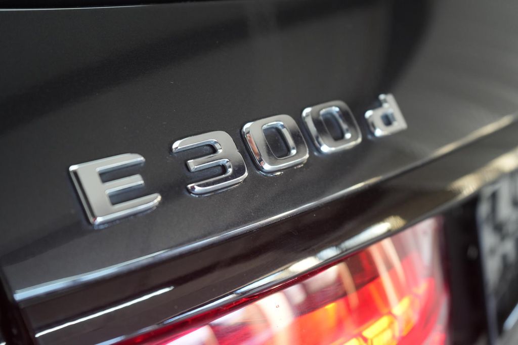 Mercedes-Benz E 300 2023