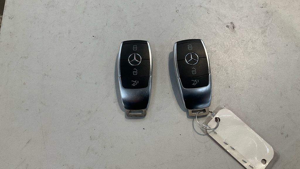 Mercedes-Benz EQC 2021