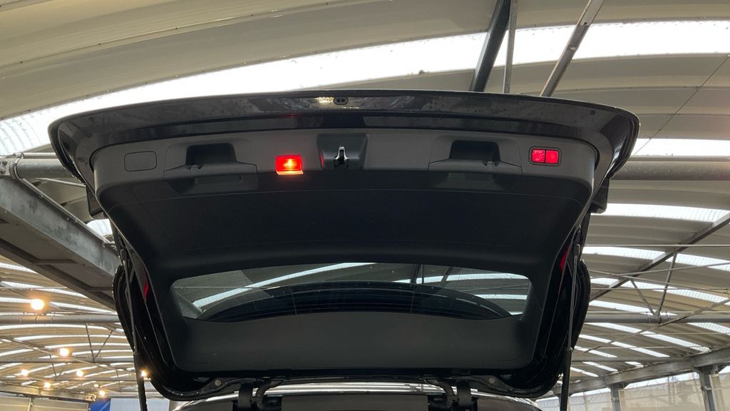 Mercedes-Benz EQC 2021