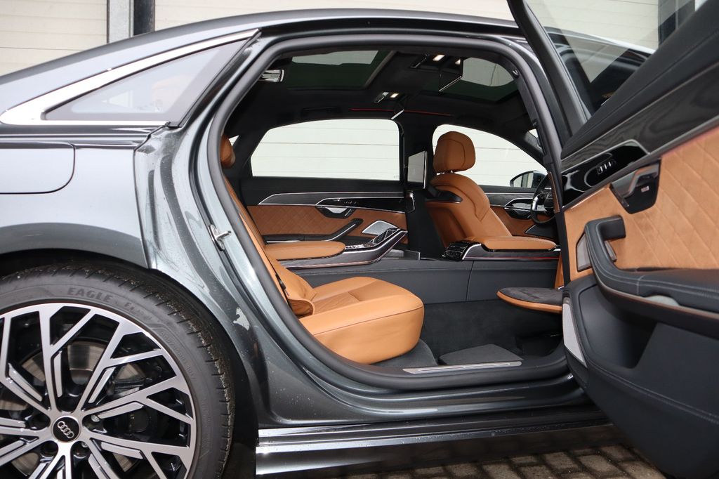 Audi A8 2024
