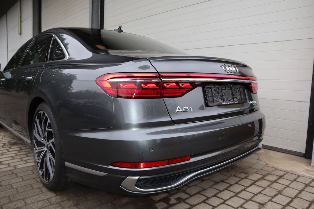 Audi A8 2024