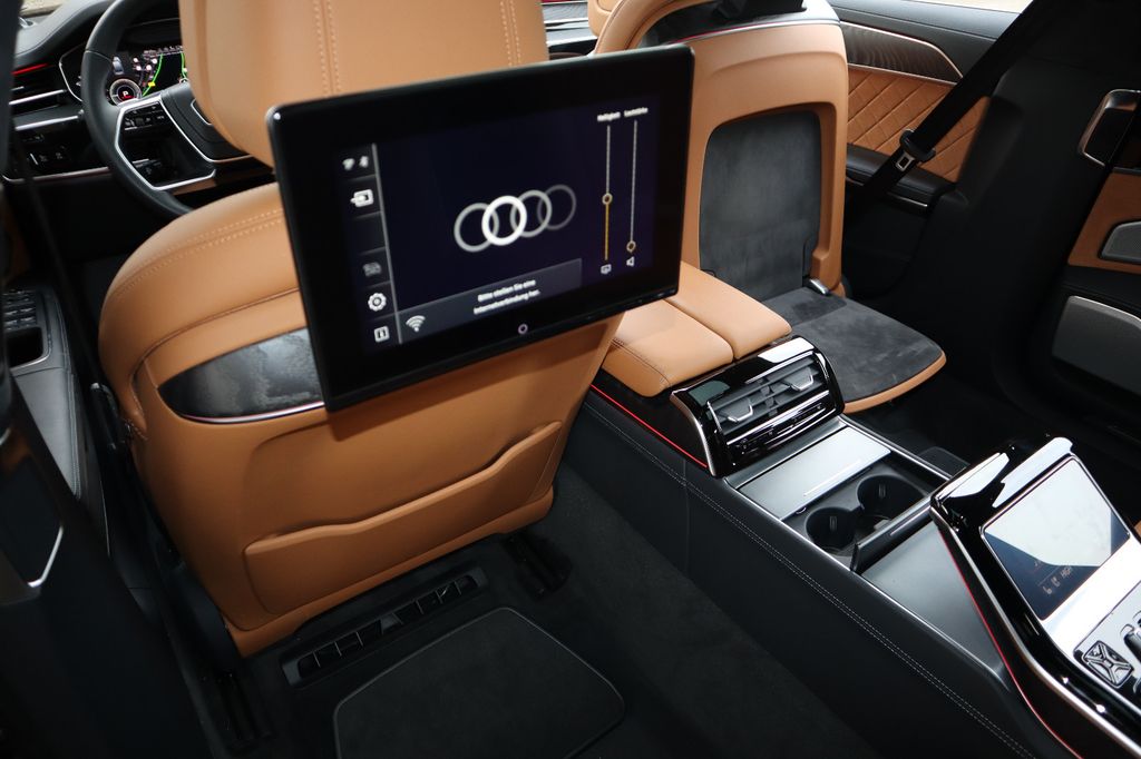 Audi A8 2024