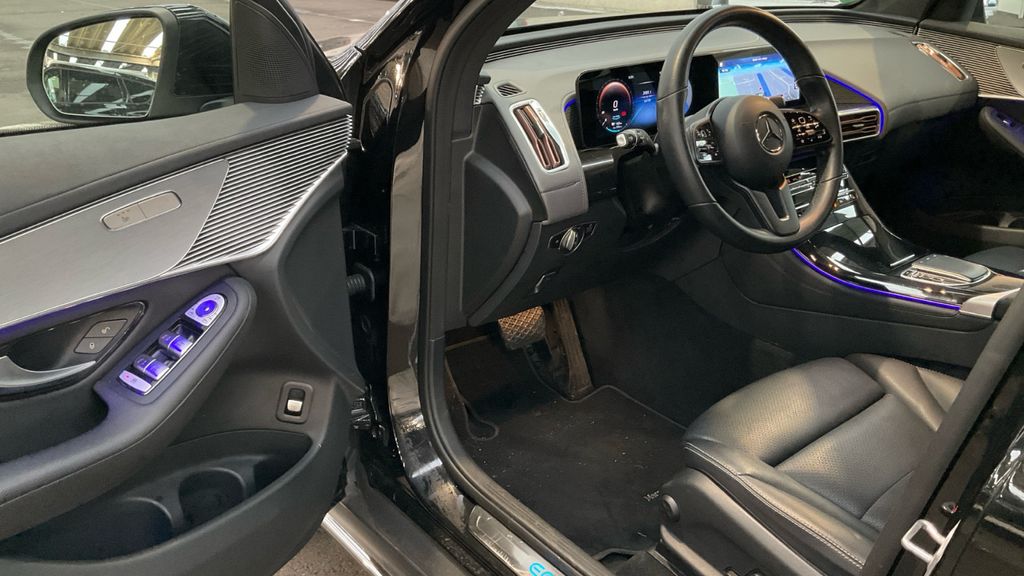 Mercedes-Benz EQC 2021