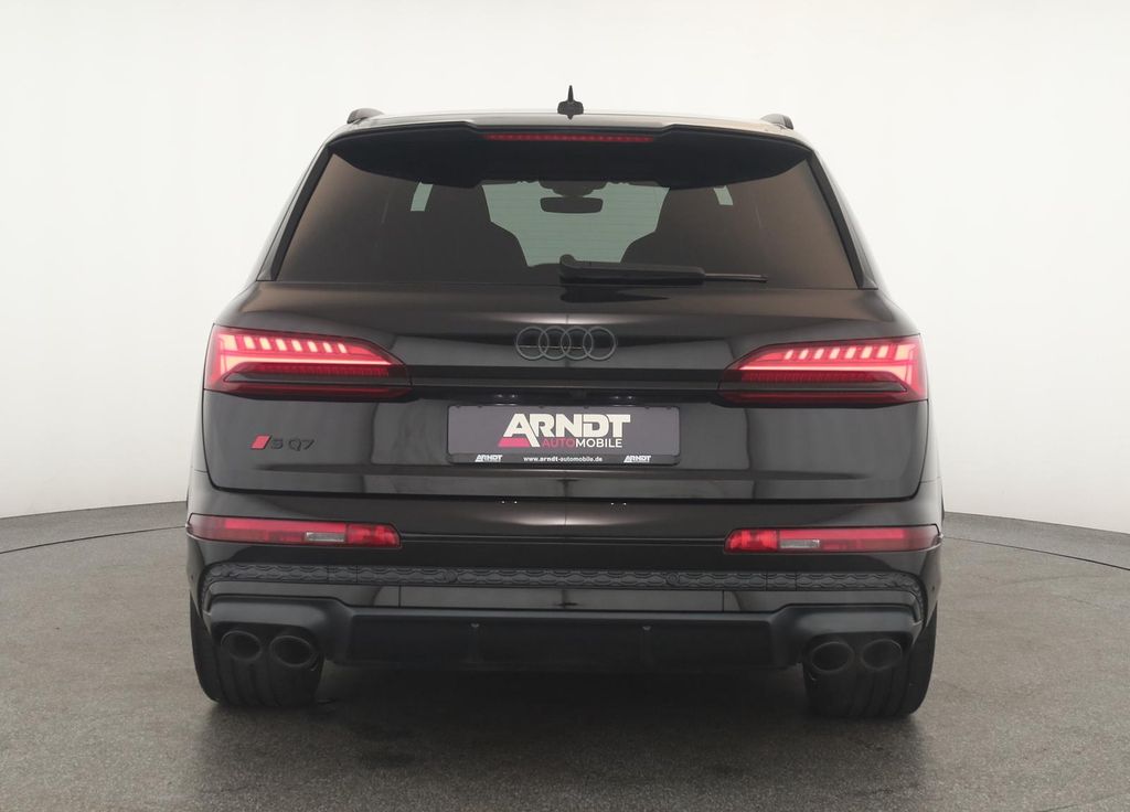 Audi SQ7 2025