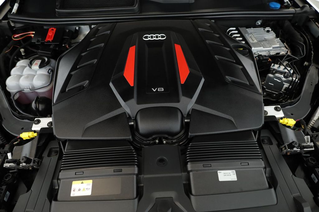 Audi SQ7 2025