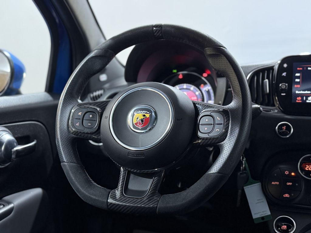 Abarth 695 2023