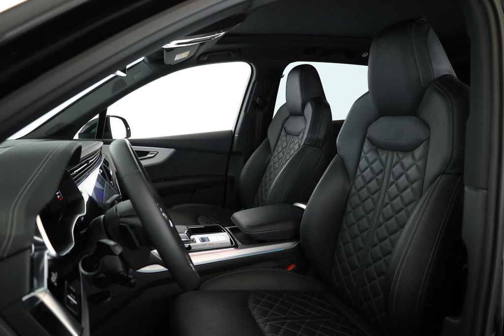 Audi SQ7 2025