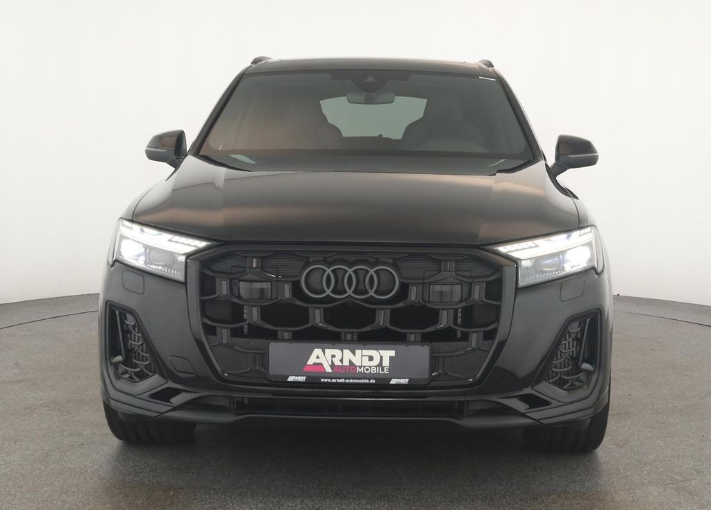 Audi SQ7 2025