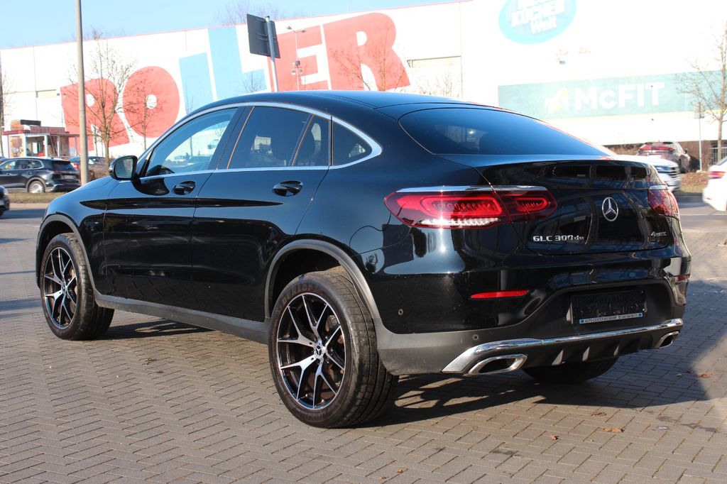 Mercedes-Benz GLC 300 2021