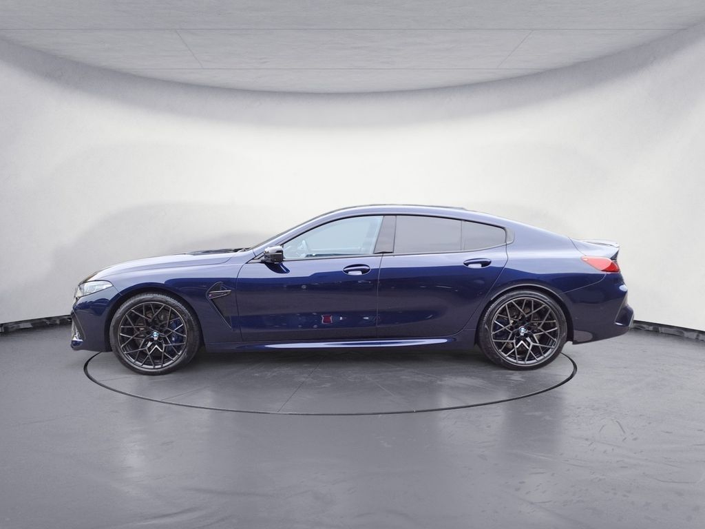 BMW M8 2022