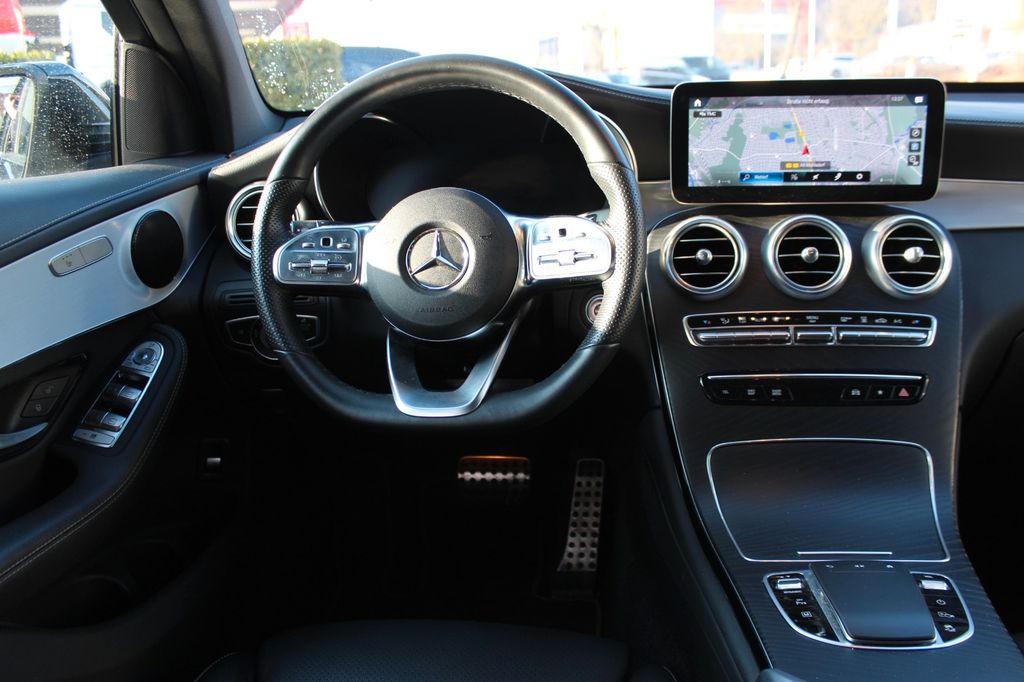 Mercedes-Benz GLC 300 2021