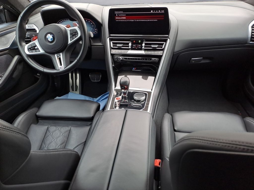 BMW M8 2022