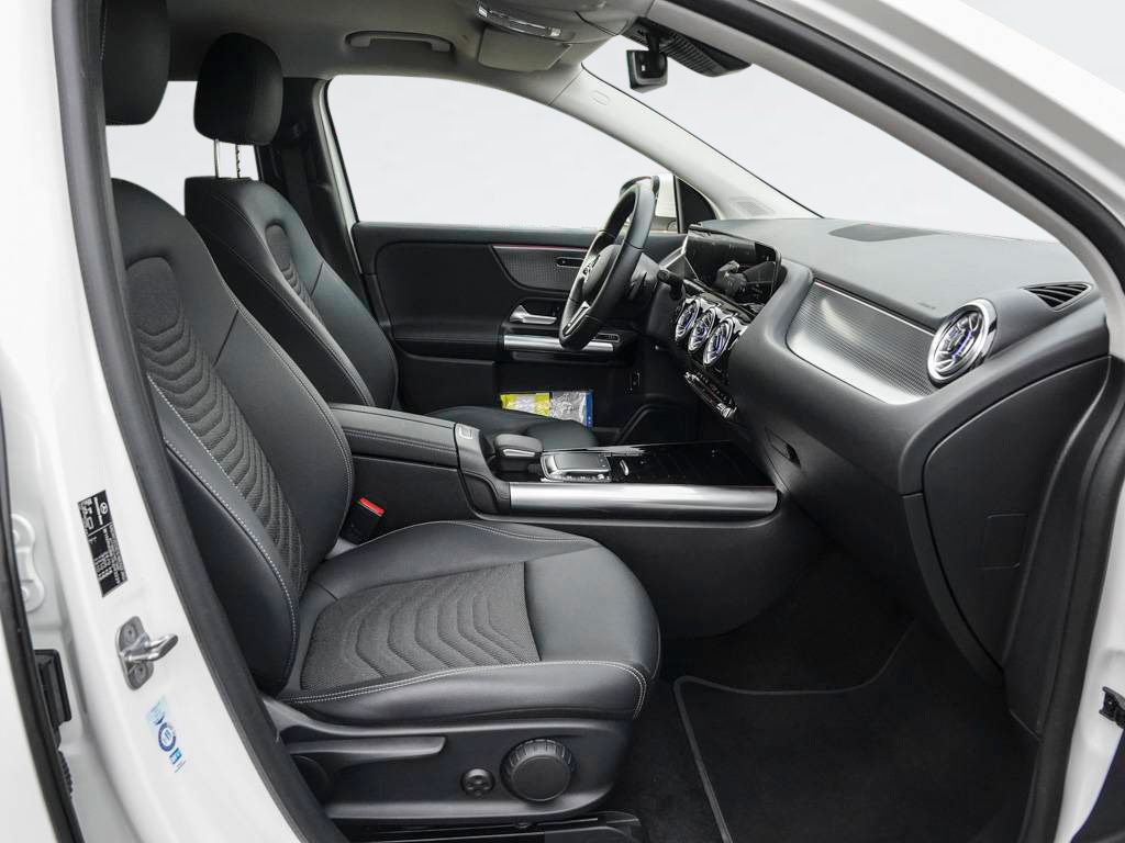 Mercedes-Benz EQA 2023