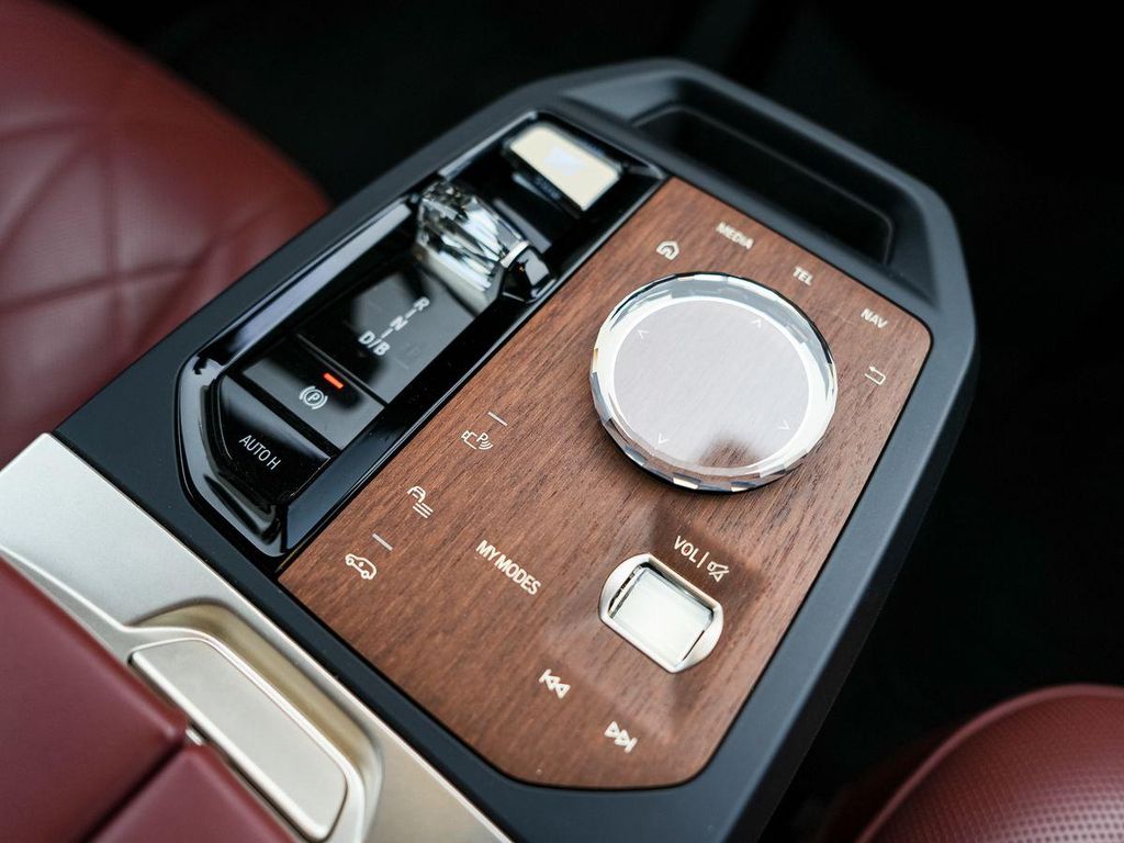 BMW iX 2022