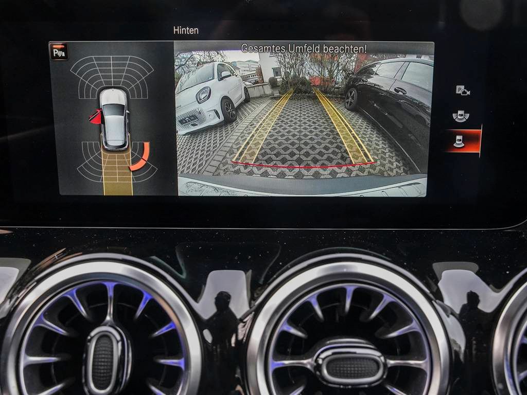 Mercedes-Benz EQA 2023
