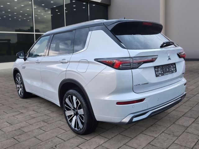 Mitsubishi Plug-in Hybrid Outlander