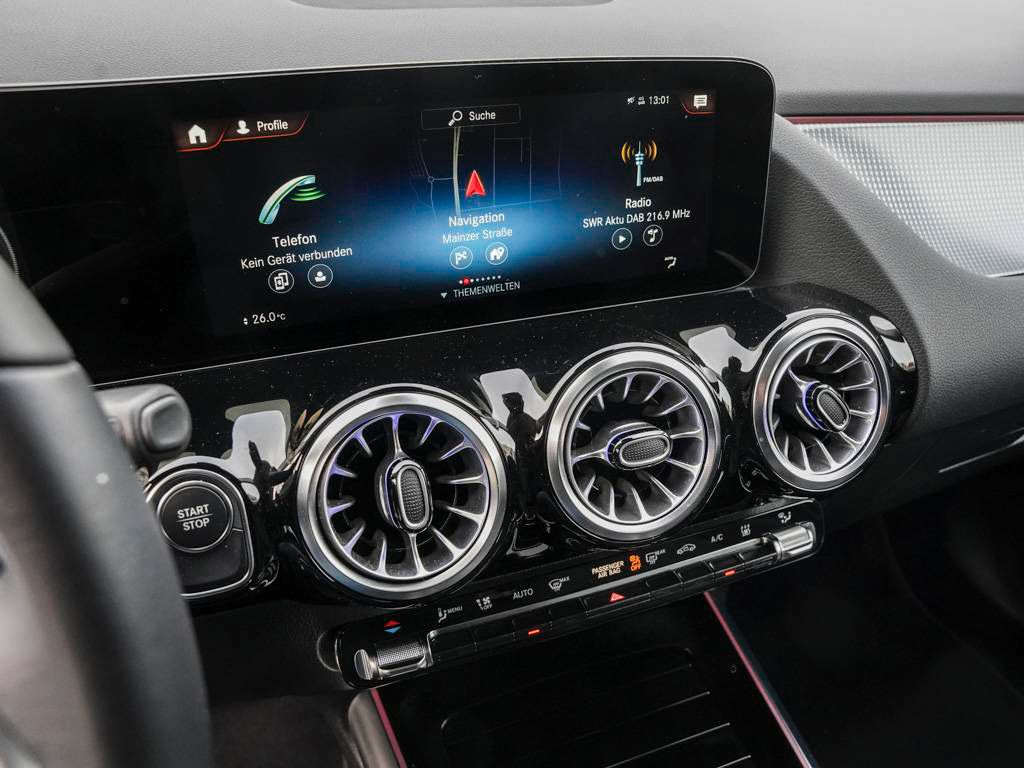 Mercedes-Benz EQA 2023