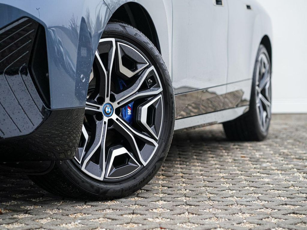 BMW iX 2022