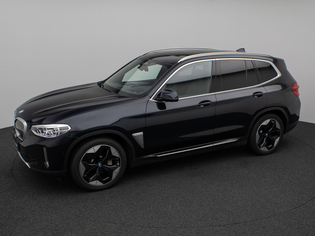 BMW iX3 2021