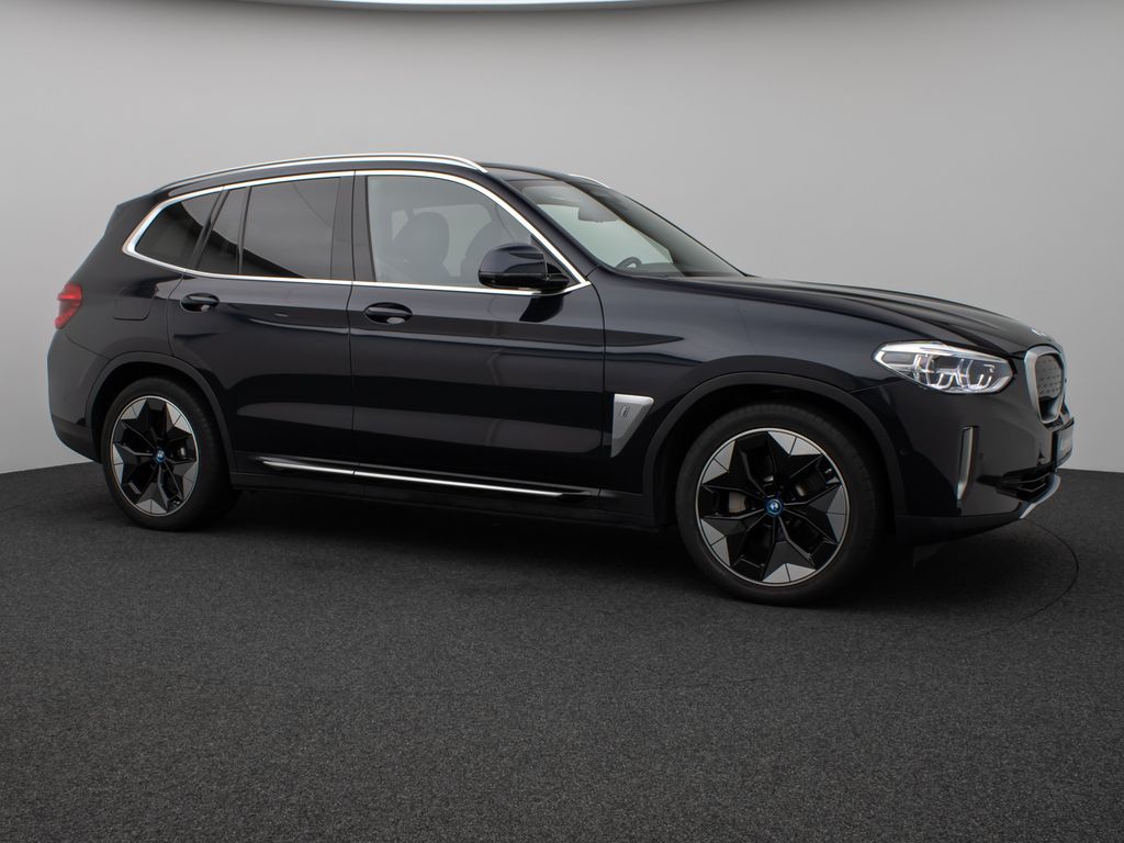 BMW iX3 2021