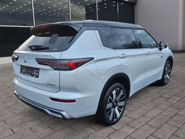 Mitsubishi Plug-in Hybrid Outlander