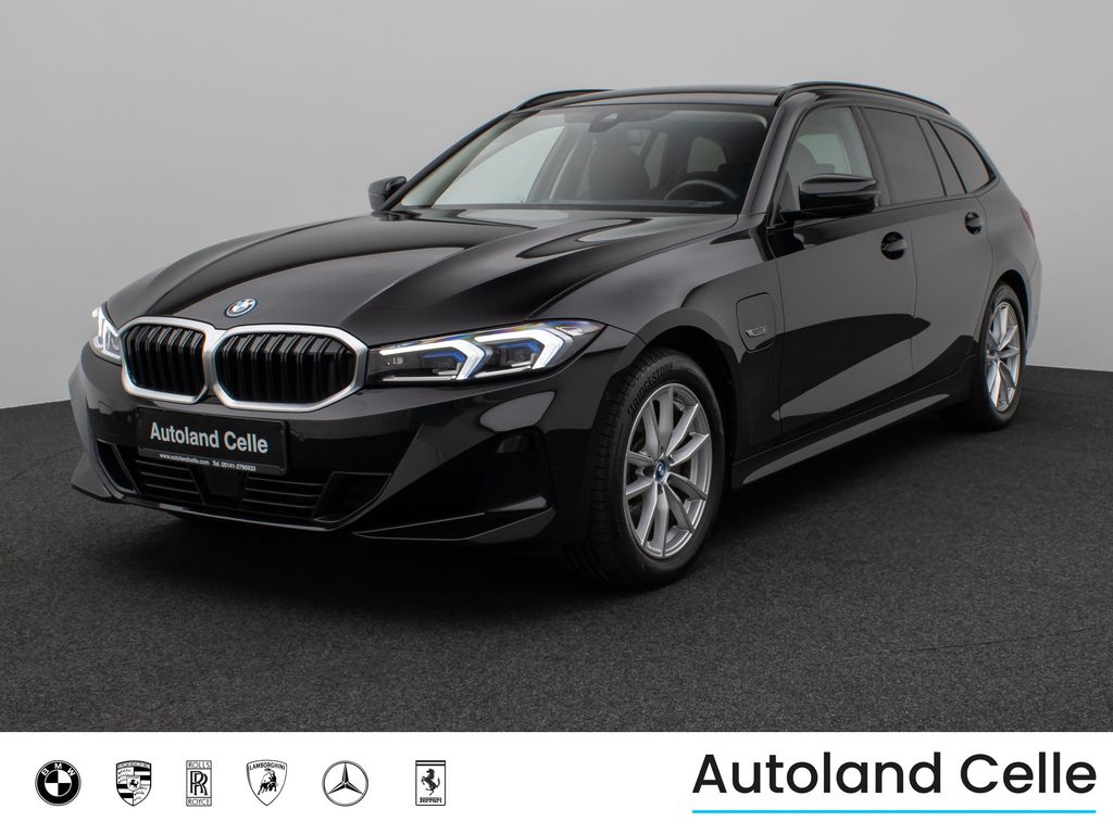 BMW 330 2022