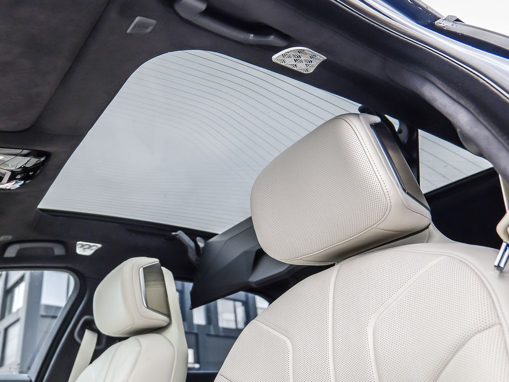BMW i7 2024