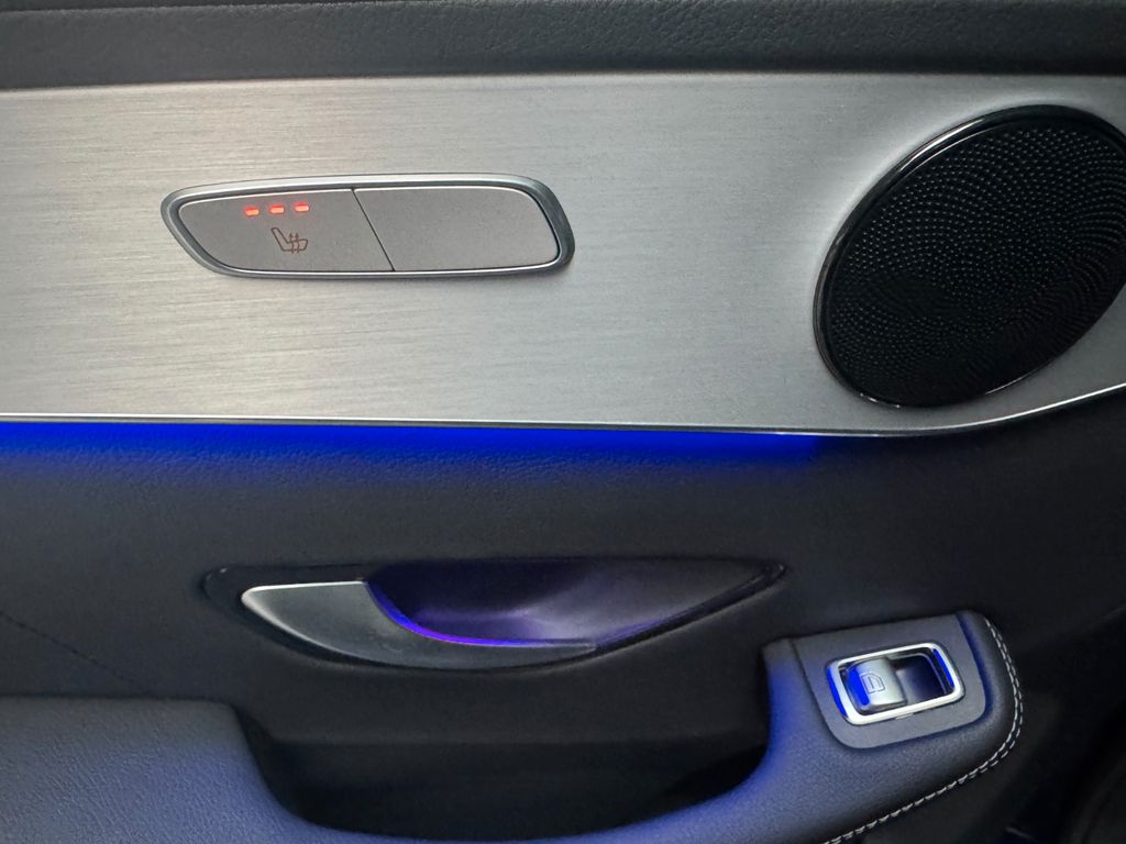 Mercedes-Benz GLC 300 2021