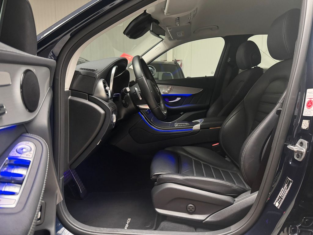 Mercedes-Benz GLC 300 2021