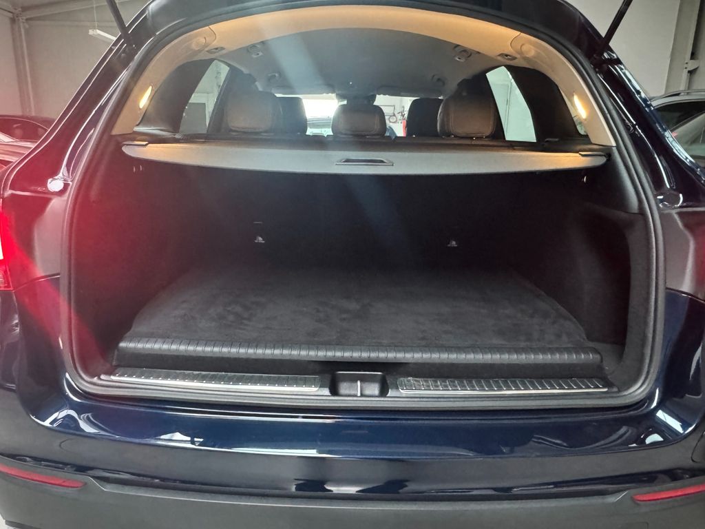 Mercedes-Benz GLC 300 2021