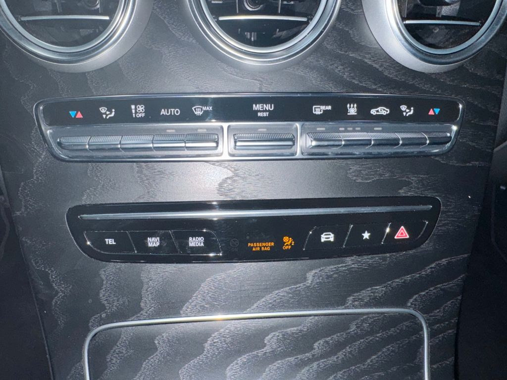 Mercedes-Benz GLC 300 2021