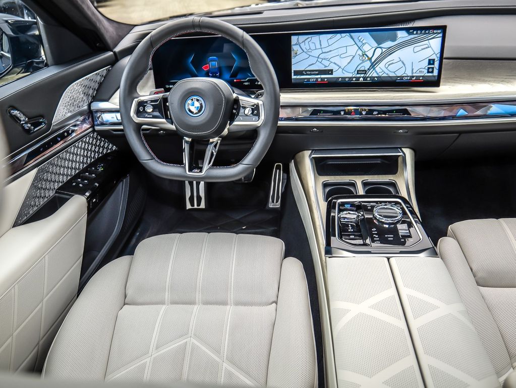 BMW i7 2024
