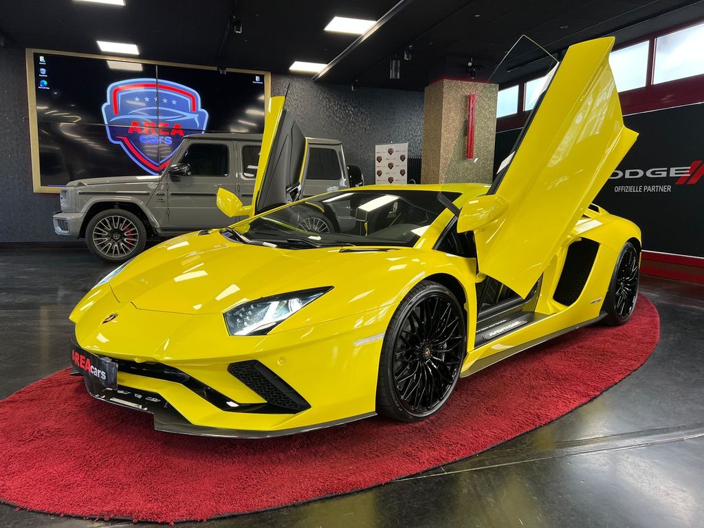 Lamborghini Aventador 2019