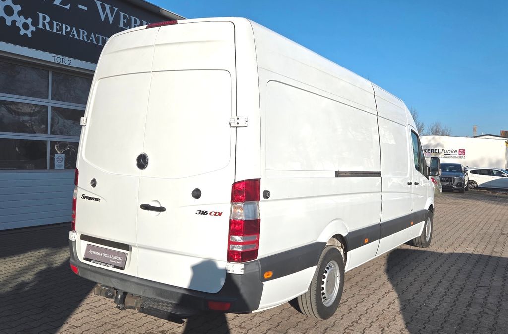Mercedes-Benz Sprinter 2013