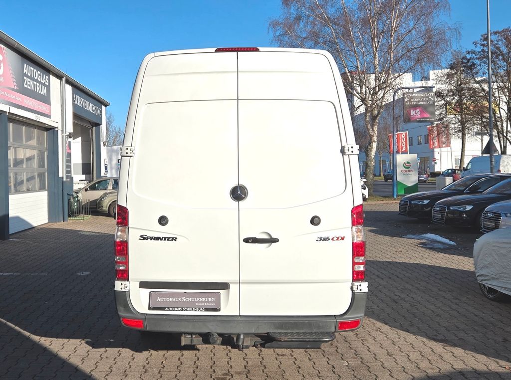 Mercedes-Benz Sprinter 2013