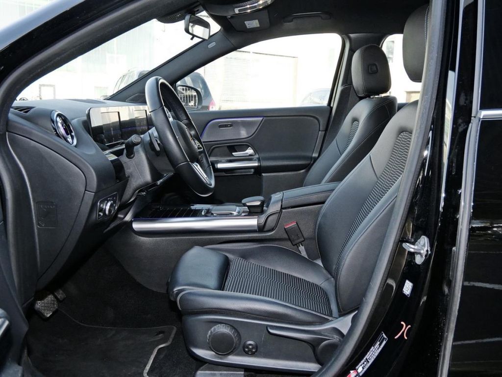 Mercedes-Benz EQA 2021