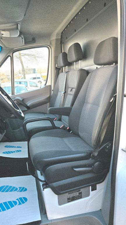 Mercedes-Benz Sprinter 2013