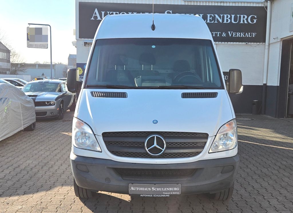 Mercedes-Benz Sprinter 2013