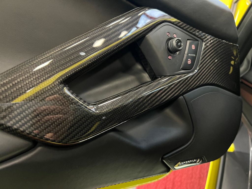 Lamborghini Aventador 2019