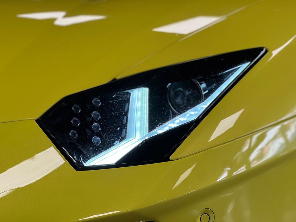 Lamborghini Aventador 2019