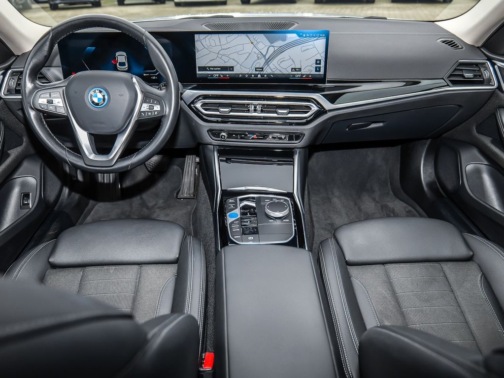 BMW i4 2023