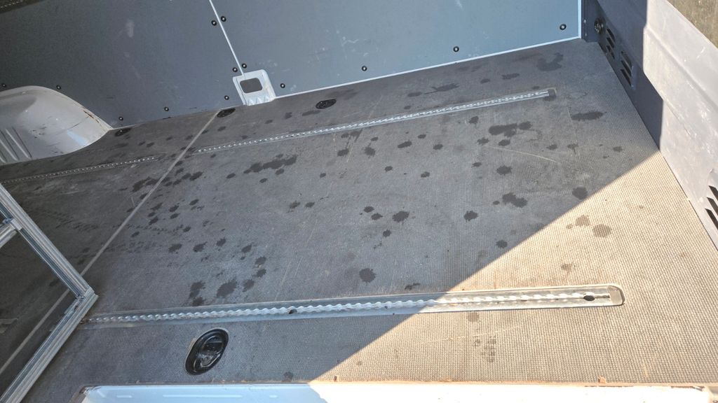 Mercedes-Benz Sprinter 2013