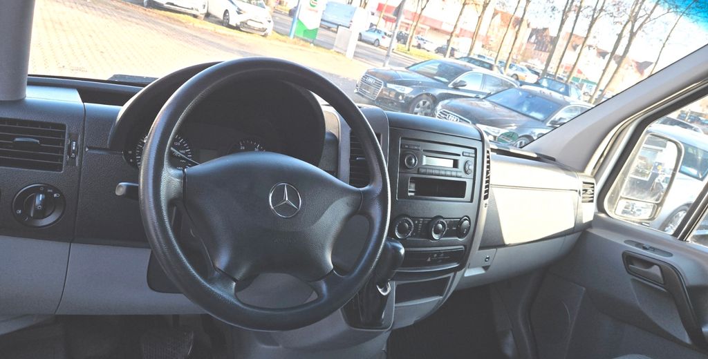 Mercedes-Benz Sprinter 2013