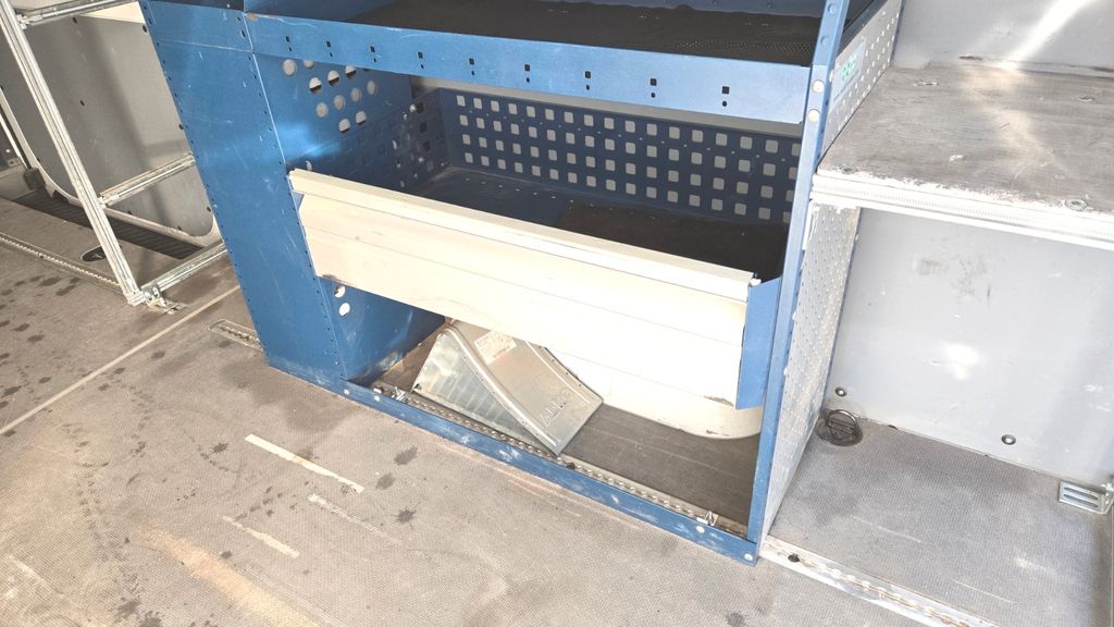 Mercedes-Benz Sprinter 2013