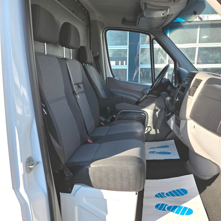 Mercedes-Benz Sprinter 2013